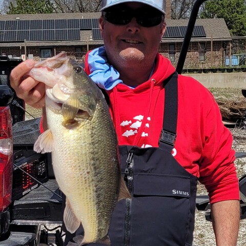 Paul Marsh's 4.39 lb bass on Sunday good for 2nd big bass of the weekend