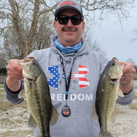 David Juda took 2nd place with 9.39 lbs.  Here are two of his 4 fish from Saturday.