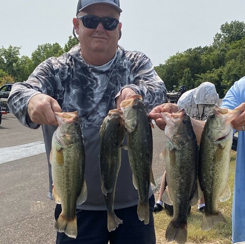 Jeff Stacy took 3rd overall with 11.66 lbs.