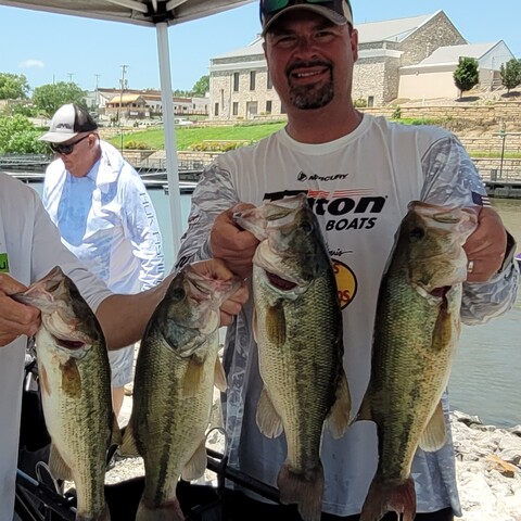 Cory Herrman took 1st with a total weight of 11.15 lbs.