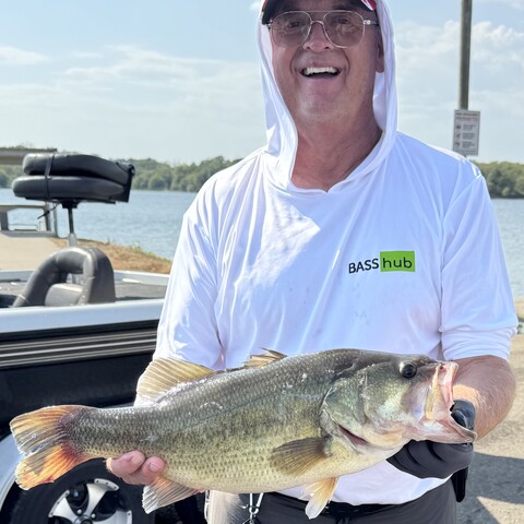 Larry Stratton - 4th overall and Big Bass of 6.45 lbs.