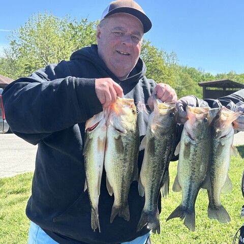 Ross Coker - Saturday limit of 10.75 lbs (overall 2nd place with 18.54 lbs)